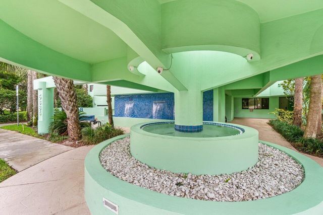 5884 Morningstar Circle 205, Delray Beach, FL 33484