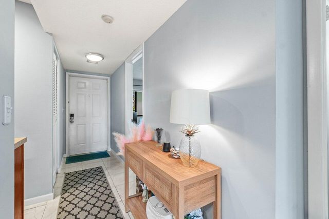 5884 Morningstar Circle 205, Delray Beach, FL 33484