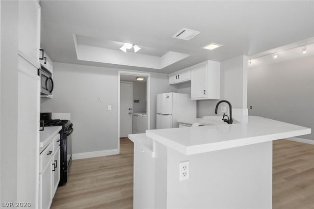 8912 Surf View Drive, Las Vegas, NV 89117