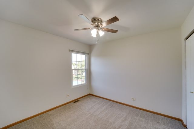1008 Southbridge Lane, Schaumburg, IL 60194