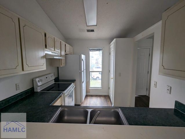 910-84 Brett Drive, Hinesville, GA 31313