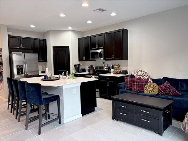 6129 WILLOWSIDE ST, Palmetto, FL 34221