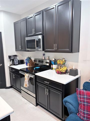 6129 WILLOWSIDE ST, Palmetto, FL 34221