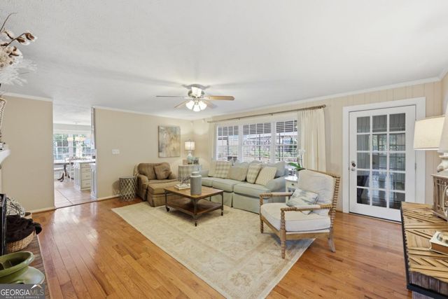 1104 Lanier Avenue, Gainesville, GA 30501