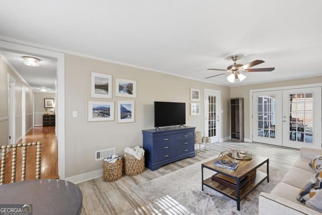 1104 Lanier Avenue, Gainesville, GA 30501