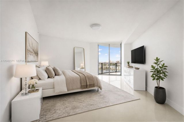 17301 Biscayne Boulevard 1704, North Miami Beach, FL 33160
