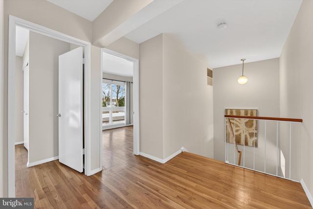 11560 LINKS DR, Reston, VA 20190