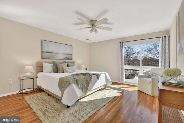 11560 LINKS DR, Reston, VA 20190