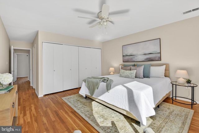 11560 LINKS DR, Reston, VA 20190