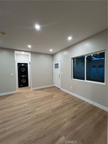 10904 N Darby Avenue, Porter Ranch, CA 91326