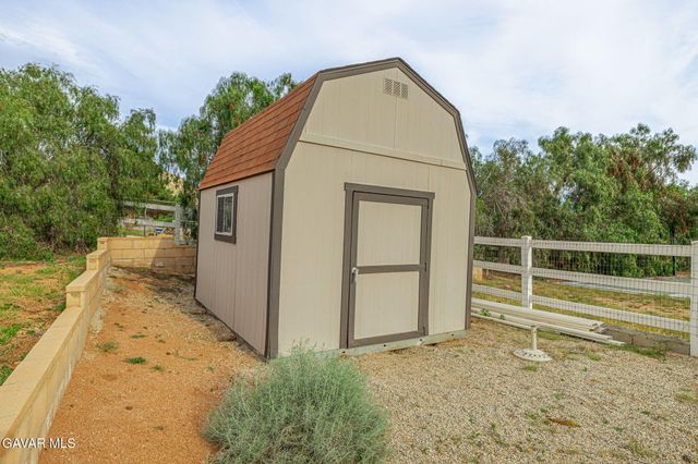 33442 Desert Road, Acton, CA 93510