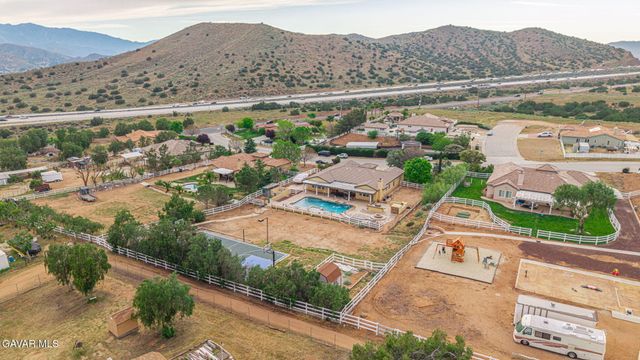 33442 Desert Road, Acton, CA 93510