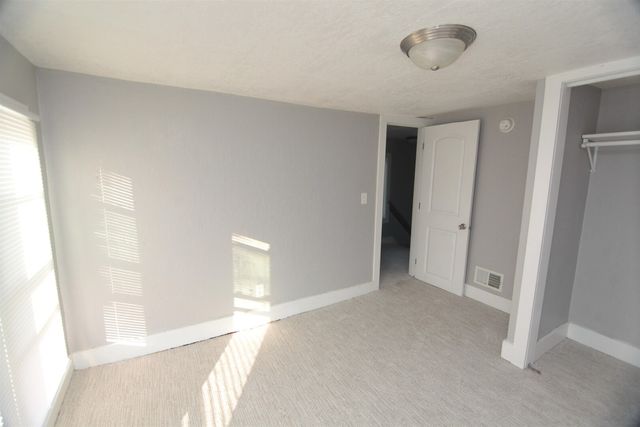 818 charlotte Street, Davenport, IA 52803