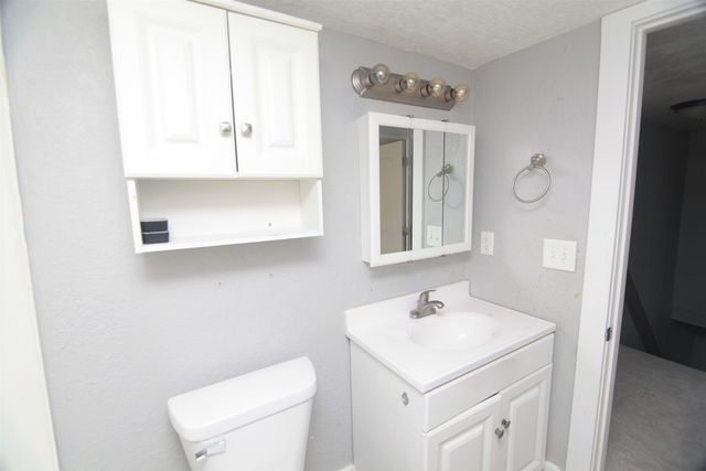 818 charlotte Street, Davenport, IA 52803