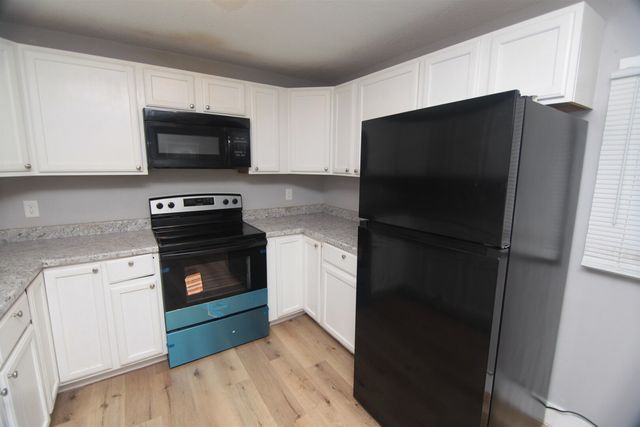 818 charlotte Street, Davenport, IA 52803