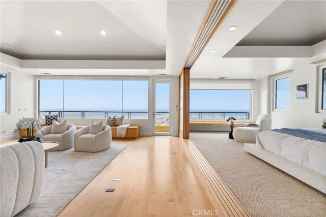 1554 E Oceanfront, Newport Beach, CA 92661