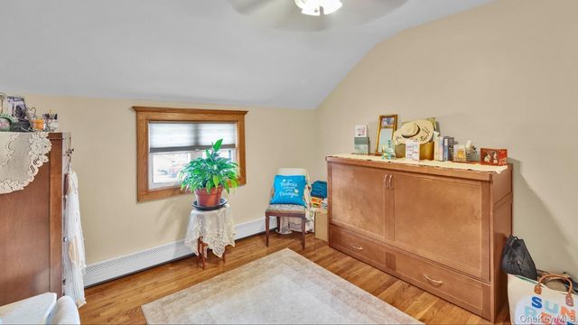 93 Grant Avenue, Farmingdale, NY 11735