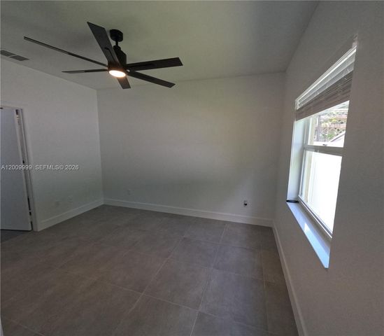 1211 SW 84th Ter 1211, Pembroke Pines, FL 33025