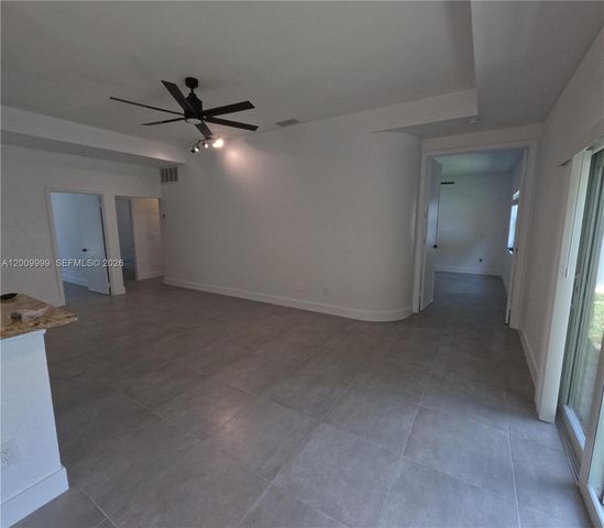 1211 SW 84th Ter 1211, Pembroke Pines, FL 33025