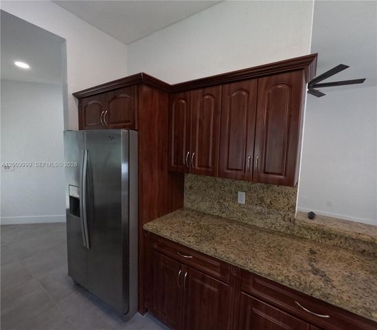 1211 SW 84th Ter 1211, Pembroke Pines, FL 33025