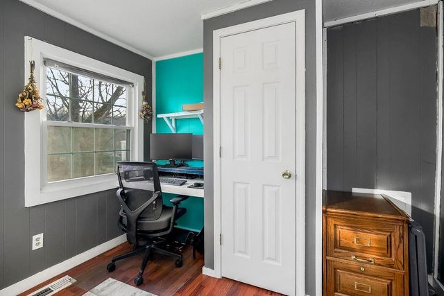 22463 George Road, Tonganoxie, KS 66086