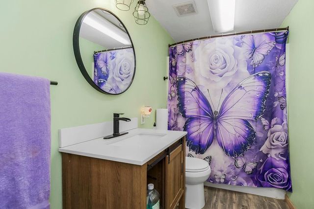 22463 George Road, Tonganoxie, KS 66086