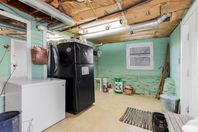 22463 George Road, Tonganoxie, KS 66086