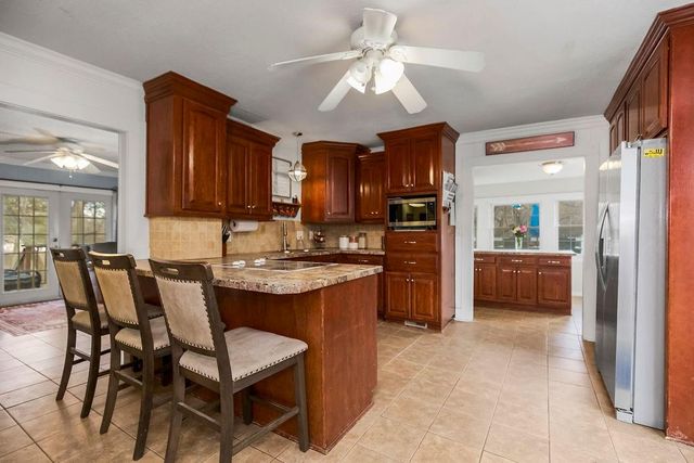 22463 George Road, Tonganoxie, KS 66086