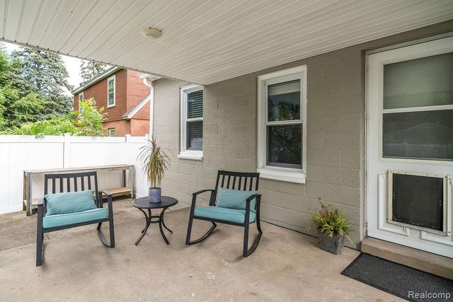 165 Bowers Street, Clawson, MI 48017
