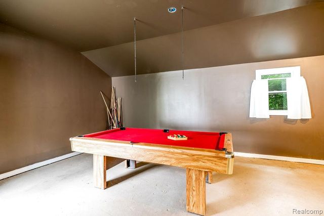 165 Bowers Street, Clawson, MI 48017