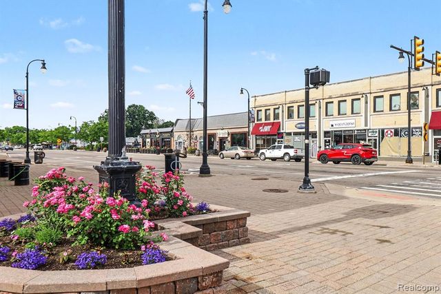 165 Bowers Street, Clawson, MI 48017