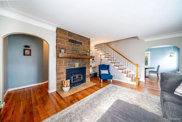 165 Bowers Street, Clawson, MI 48017