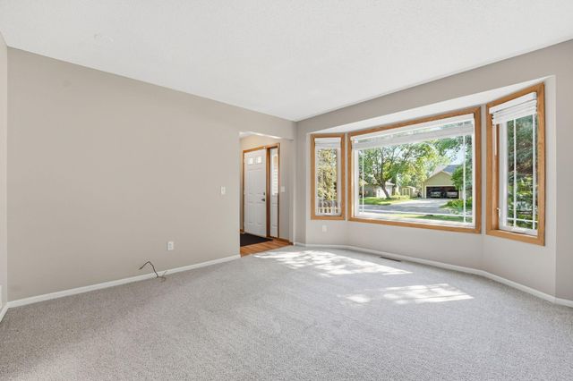 9244 Andrea Drive, Woodbury, MN 55125