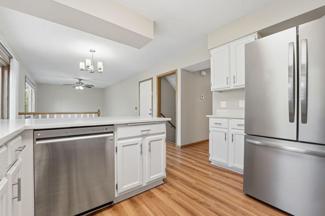 9244 Andrea Drive, Woodbury, MN 55125