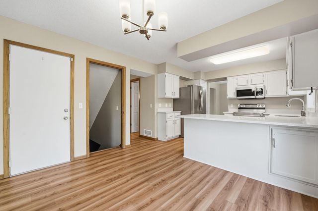 9244 Andrea Drive, Woodbury, MN 55125