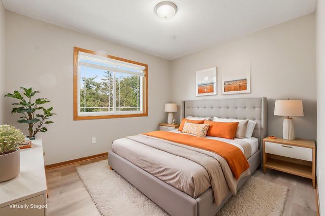 9244 Andrea Drive, Woodbury, MN 55125