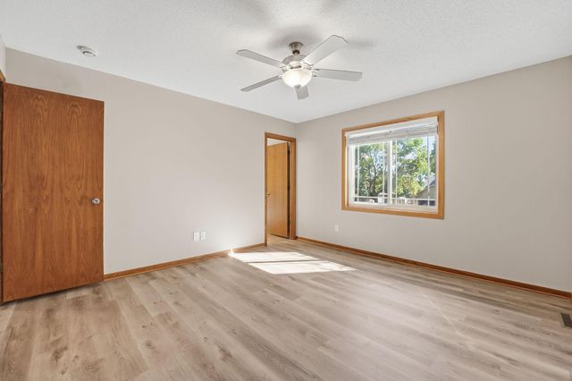 9244 Andrea Drive, Woodbury, MN 55125
