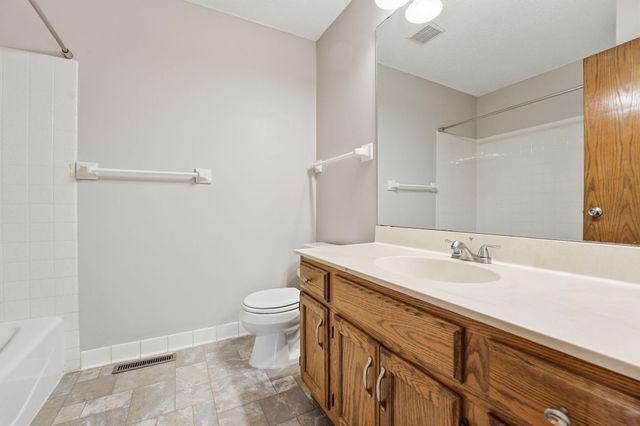 9244 Andrea Drive, Woodbury, MN 55125