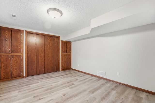 9244 Andrea Drive, Woodbury, MN 55125