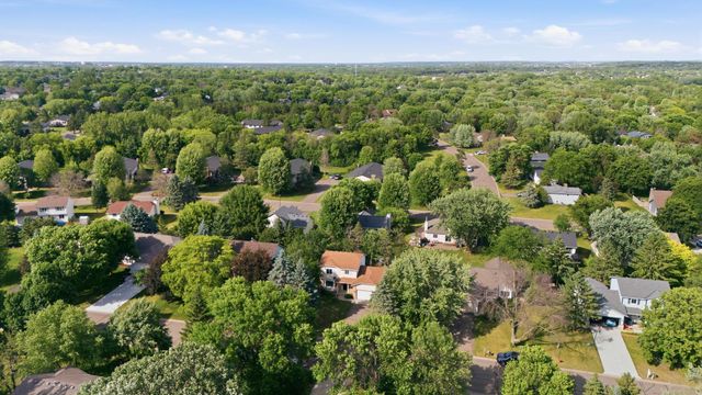 9244 Andrea Drive, Woodbury, MN 55125