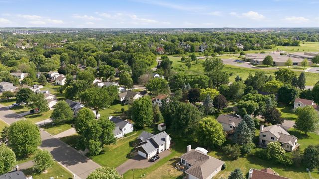 9244 Andrea Drive, Woodbury, MN 55125