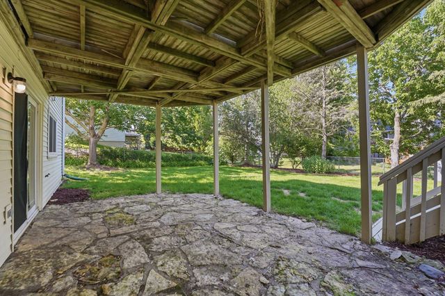 9244 Andrea Drive, Woodbury, MN 55125