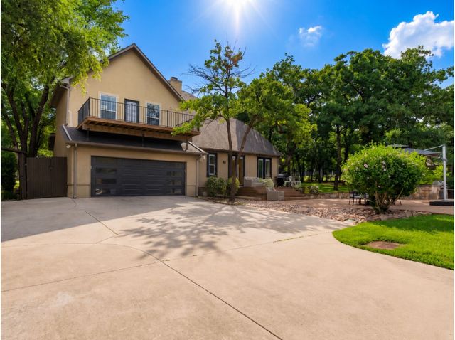3003 Canyon Bluff Court, Copper Canyon, TX 76226