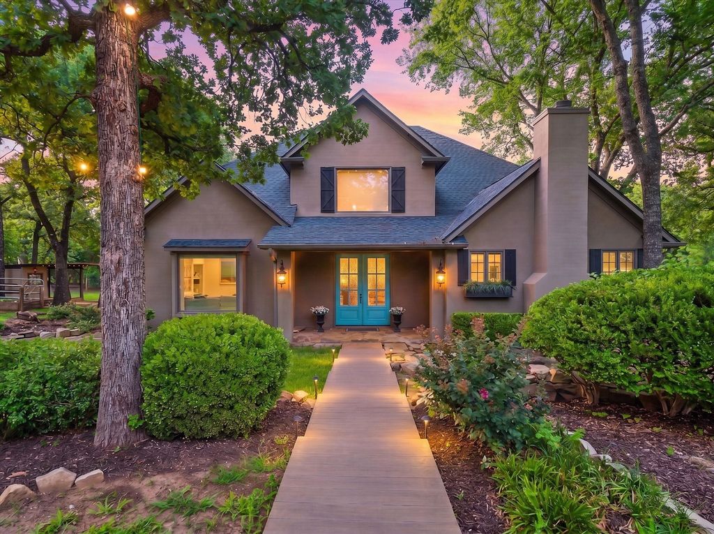 3003 Canyon Bluff Court, Copper Canyon, TX 76226