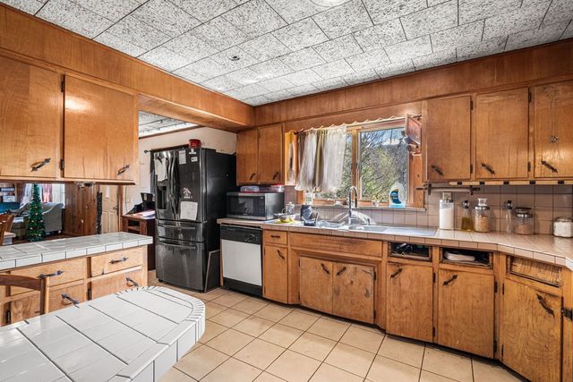 1669 Hiwassee Dam Access Road, Murphy, NC 28906