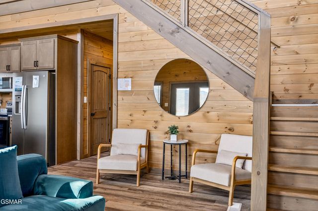 3051 Hatcher Top Road, Sevierville, TN 37862