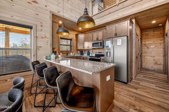 3051 Hatcher Top Road, Sevierville, TN 37862