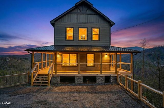 3051 Hatcher Top Road, Sevierville, TN 37862