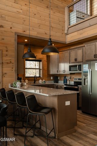 3051 Hatcher Top Road, Sevierville, TN 37862