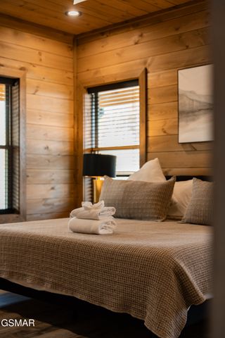 3051 Hatcher Top Road, Sevierville, TN 37862